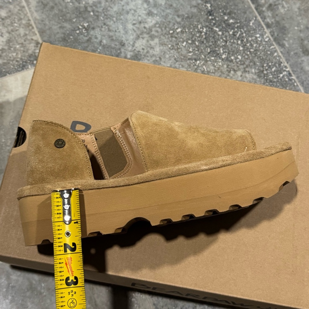 BearPaw Women's Tan Suede Wedges - Picture 6 of 8